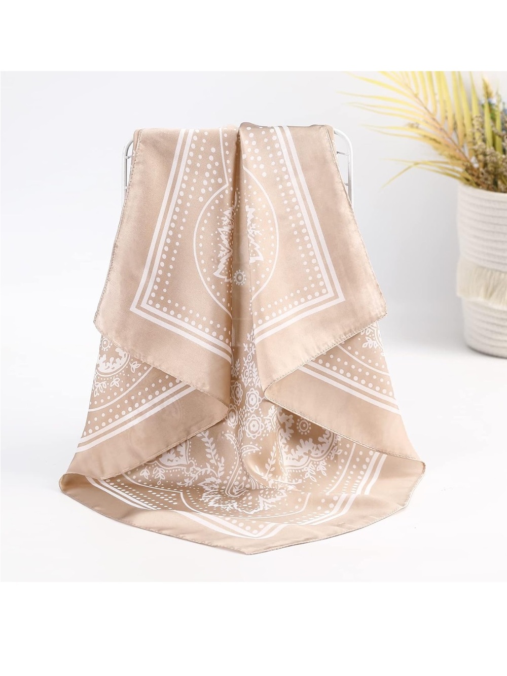 SHEIN Beige and White Paisley Print Scarf